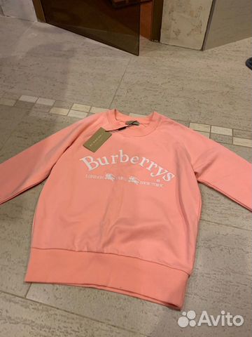 Свитшот Burberry в идеале Свитшот Burberry в идеале