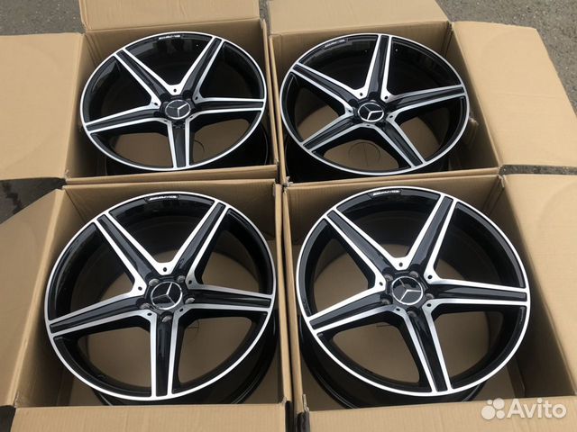 Комплект новых дисков Amg r17 Комплект новых дисков Amg r17
