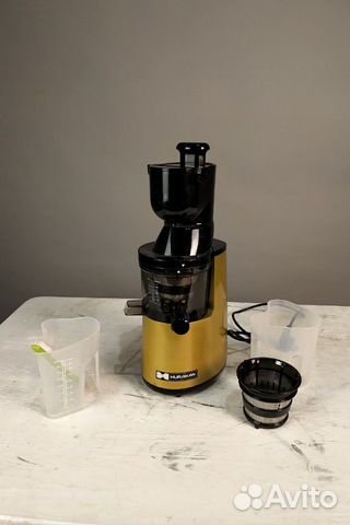Соковыжималка Hurakan HKN-CS600L (новая)