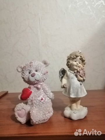 Статуэтки Статуэтки