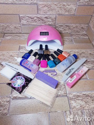 Набор для маникюра с лампой 48вт и лаками