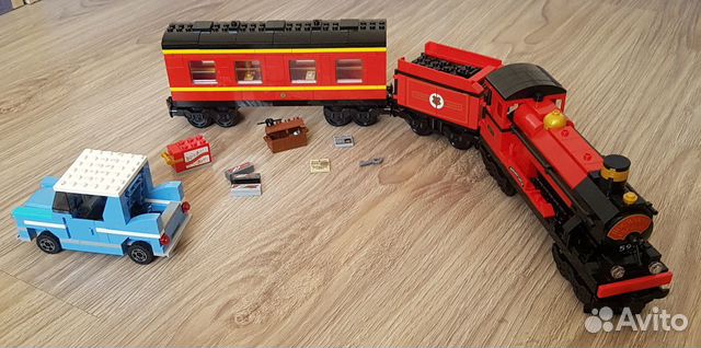 Lego Поезд Хогвартс экспресс (4841) 2010 г Lego Поезд Хогвартс экспресс (4841) 2010 г