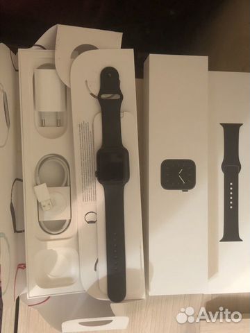 Apple Watch series 5 Apple Watch series 5