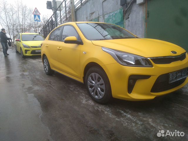 Оклейка автомобиля пленкой пакет услуг для такси