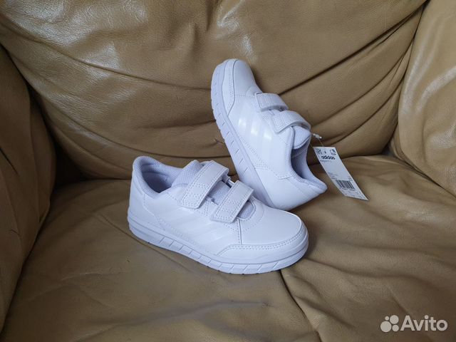 Кроссовки Adidas новые детские 28, 29 и 30 р Кроссовки Adidas новые детские 28, 29 и 30 р