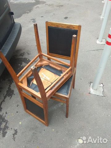 Дубовые ретро стулья Дубовые ретро стулья