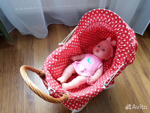 Плетёная коляска для кукол Плетёная коляска для кукол