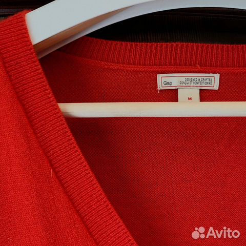 Красный пуловер GAP Красный пуловер GAP