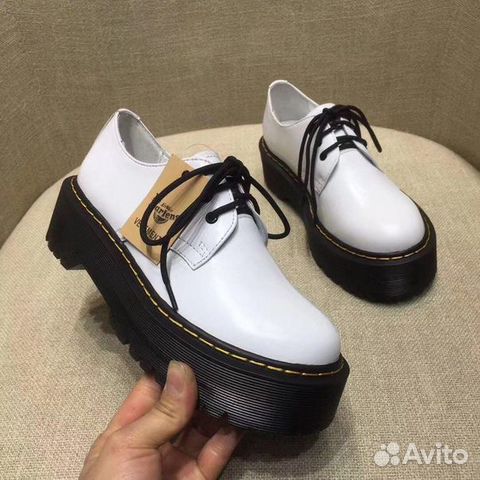 Ботинки Dr martens 1461 белые с черной подошвой Ботинки Dr martens 1461 белые с черной подошвой