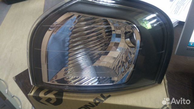 Указатель поворота (поворотник) Volvo S80
