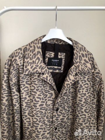 Куртка (ветровка) pull&bear EUR L; USA L; MEX 40