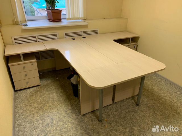 Набор столов и тумб Набор столов и тумб