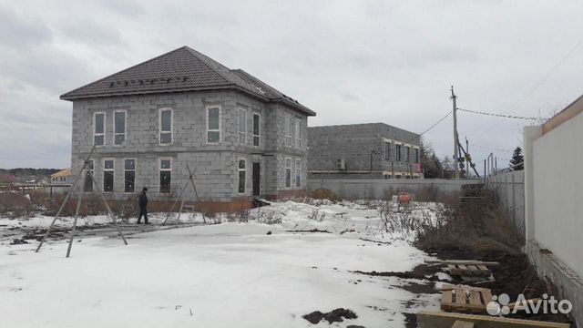 Дом 320 м² на участке 10 сот.