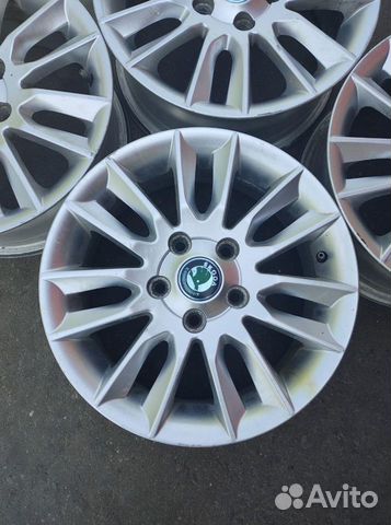 Диски бу литые R15 Y на Skoda