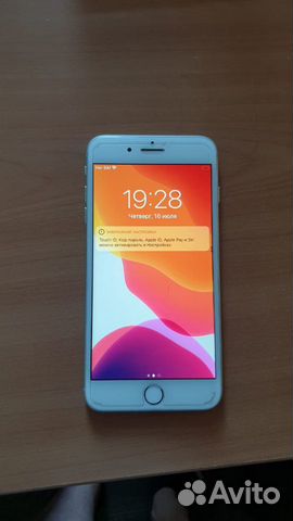 Телефон iPhone 8 Plus Телефон iPhone 8 Plus