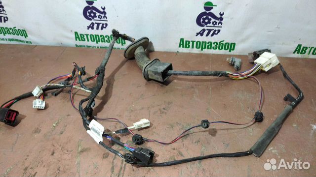 Проводка двери передней правой Geely Emgrand EC7