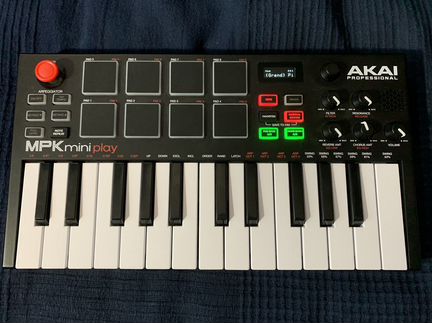 Midi контроллер Akai MPK mini play