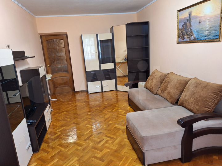 1-к. квартира, 48 м², 4/10 эт.