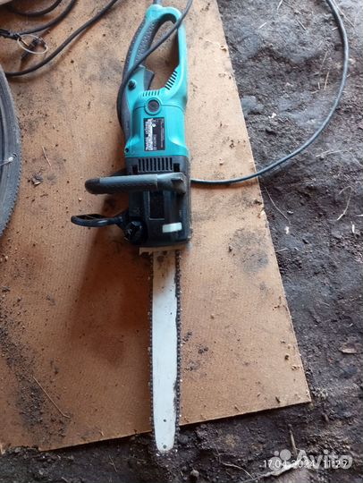 Бензопила MakitaUC 4530