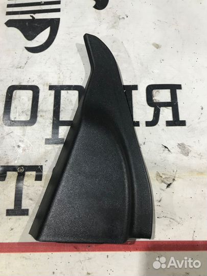 Накладка на дверь Nissan Juke I (2010—2014)