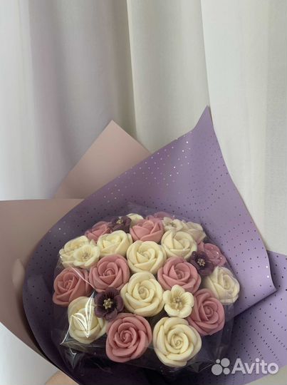 Сладкий подарок девушке