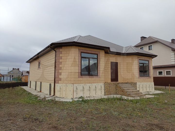 Дом 168 м² на участке 8 сот.