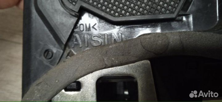 Замок двери задний левый Toyota Camry ASV50