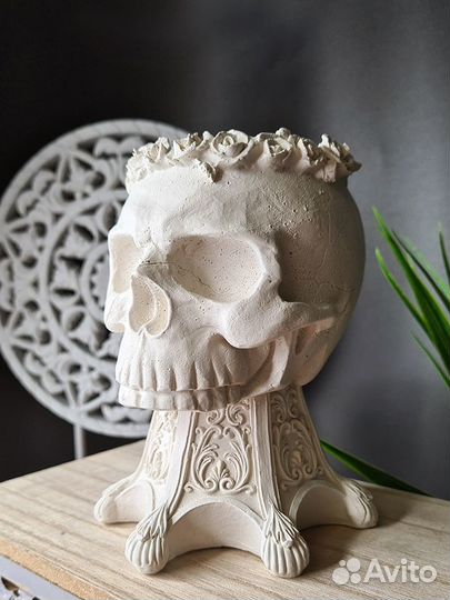 Статуэтка-подставка,сувенир,подарок из гипса Череп