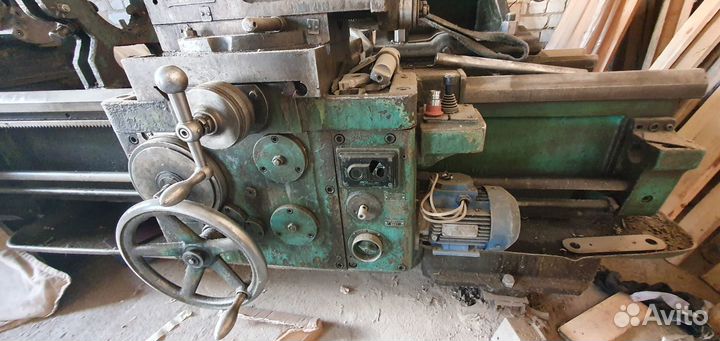 Токарно-винторезный станок 163 дип-300 рмц-1,4м