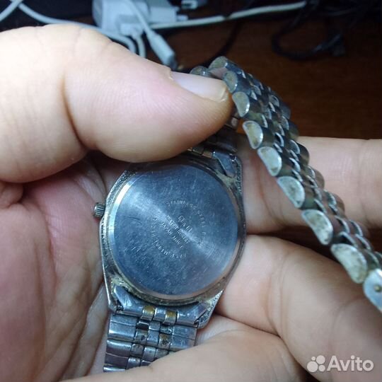 Часы QsQ