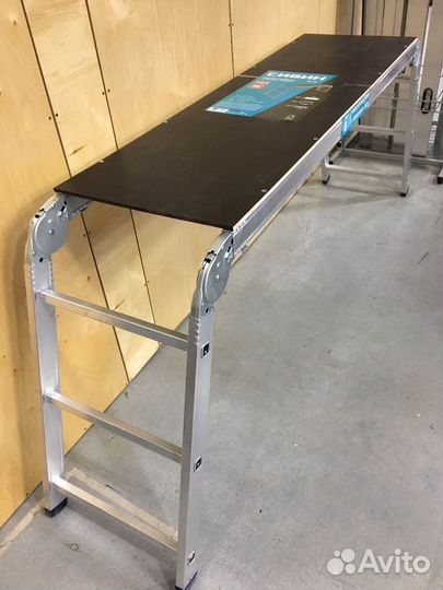 Вышка тура алюминиевая, рабочие подмости, лестница