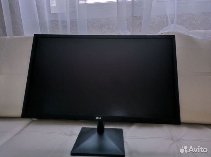 Монитор LG