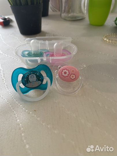 Соска пустышка avent ultra air 0-6 мес