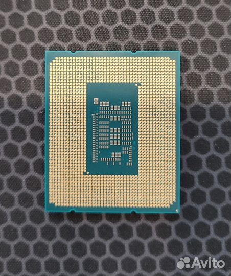 Новый Intel Core i5 12400 с видеоядром и гарантией