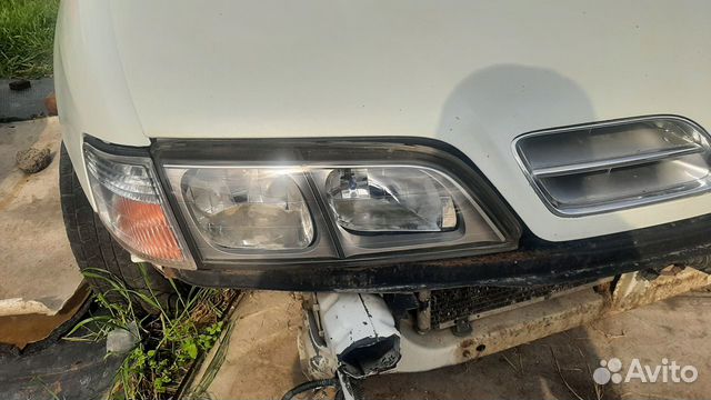 Правая фара на Ниссан Примьера,Nissan Primera P 11