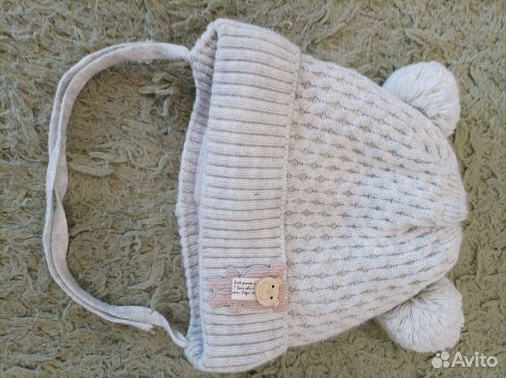 Зимняя шапка для новорожденного