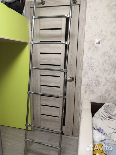 Кровать двухъярусная