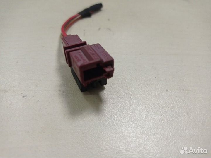 Разъем электрический Skoda Rapid NH3 cfna (1600CC