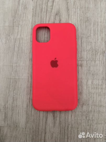 Чехол на iPhone 11