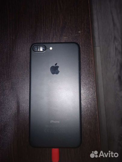 Телефон iPhone 7 plus
