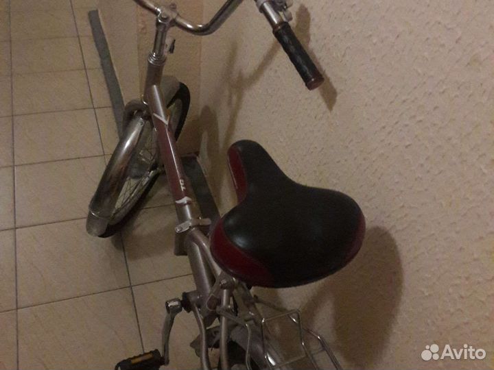 Велосипед складной и скейтборд