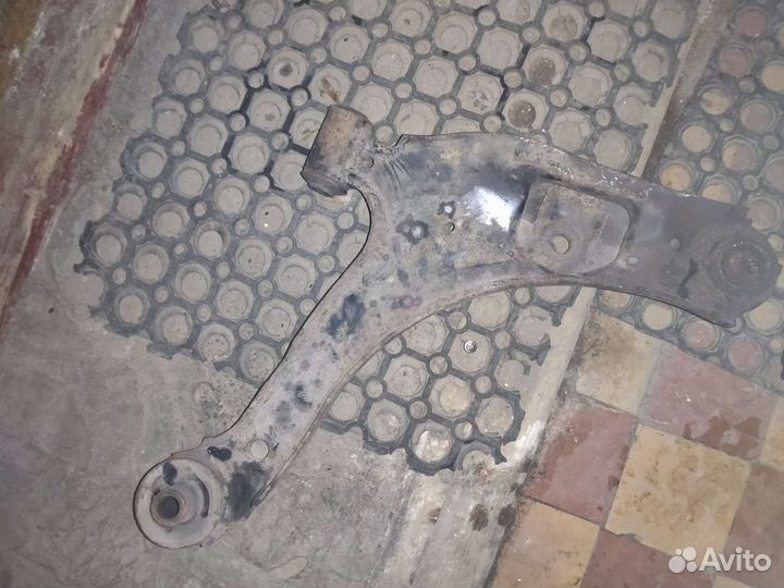 Рычаг передней подвески Chrysler PT cruiser