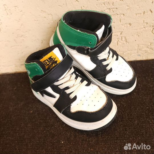 Кроссовочки и кедики б/у