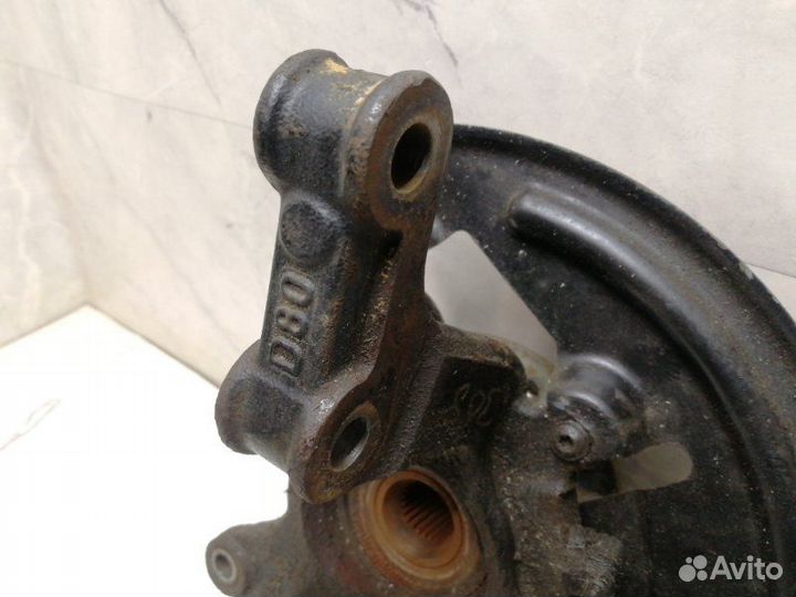 Кулак поворотный передний правый Renault Megane