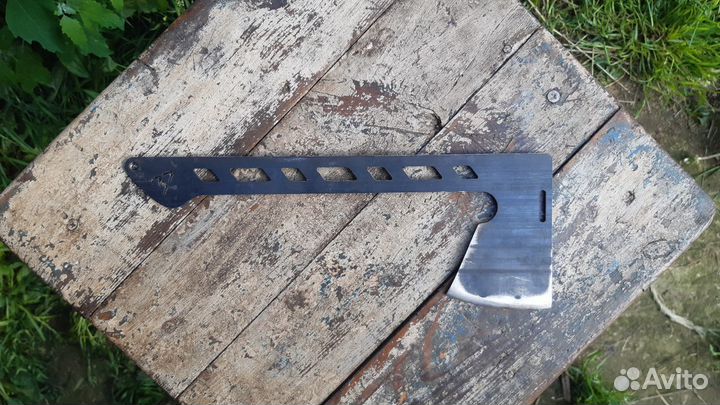 Топорик туристический