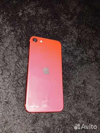 iPhone SE, 128 ГБ