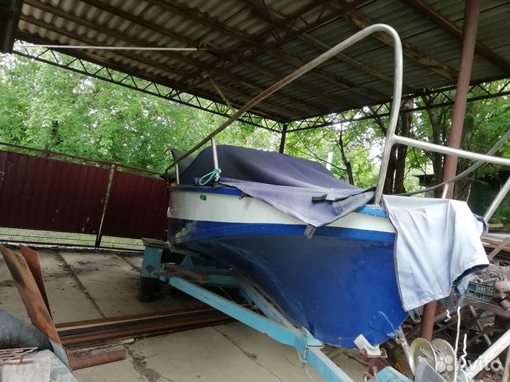 Катер Амур Д с подвесным мотором