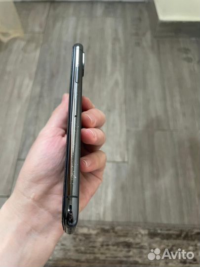 iPhone X, 256 ГБ