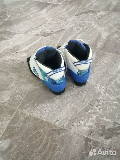 Лыжные ботинки 33 размер