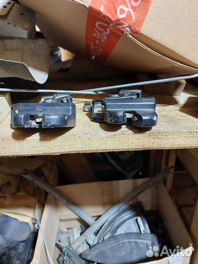 Замок багажника Мицубиси Лансер 9